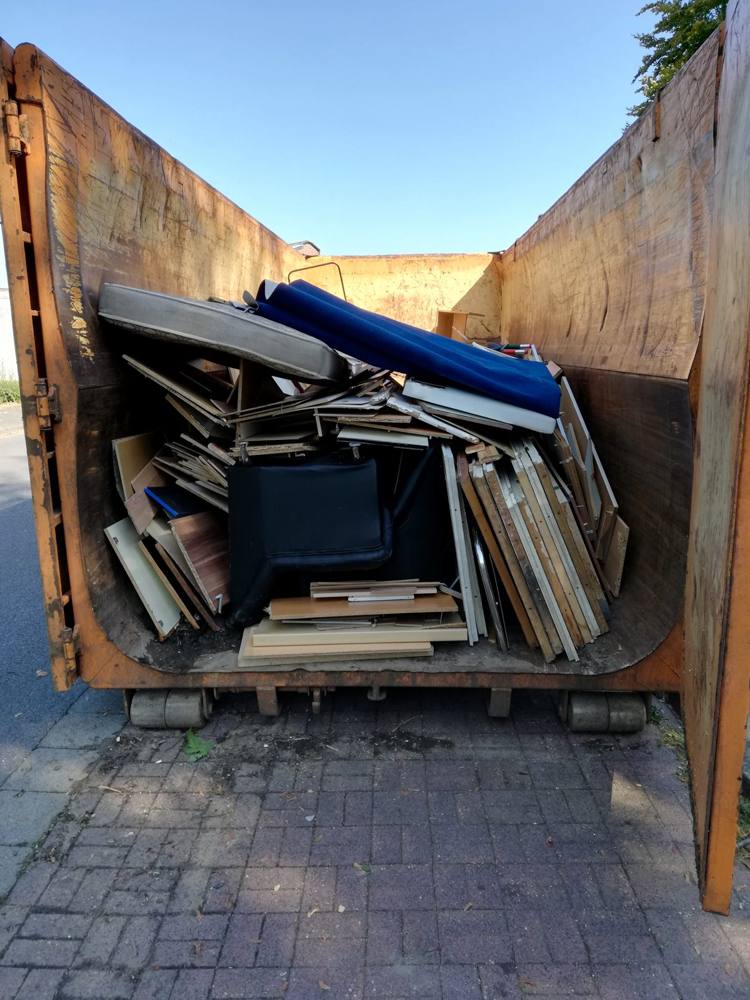Nachher: Material im Container