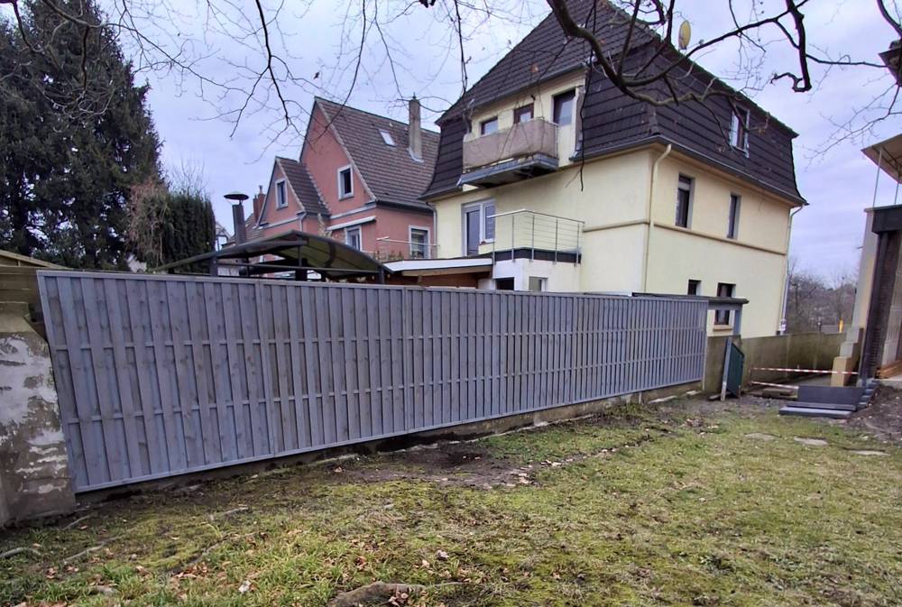 Nachher: neuer Sichtschutzzaun